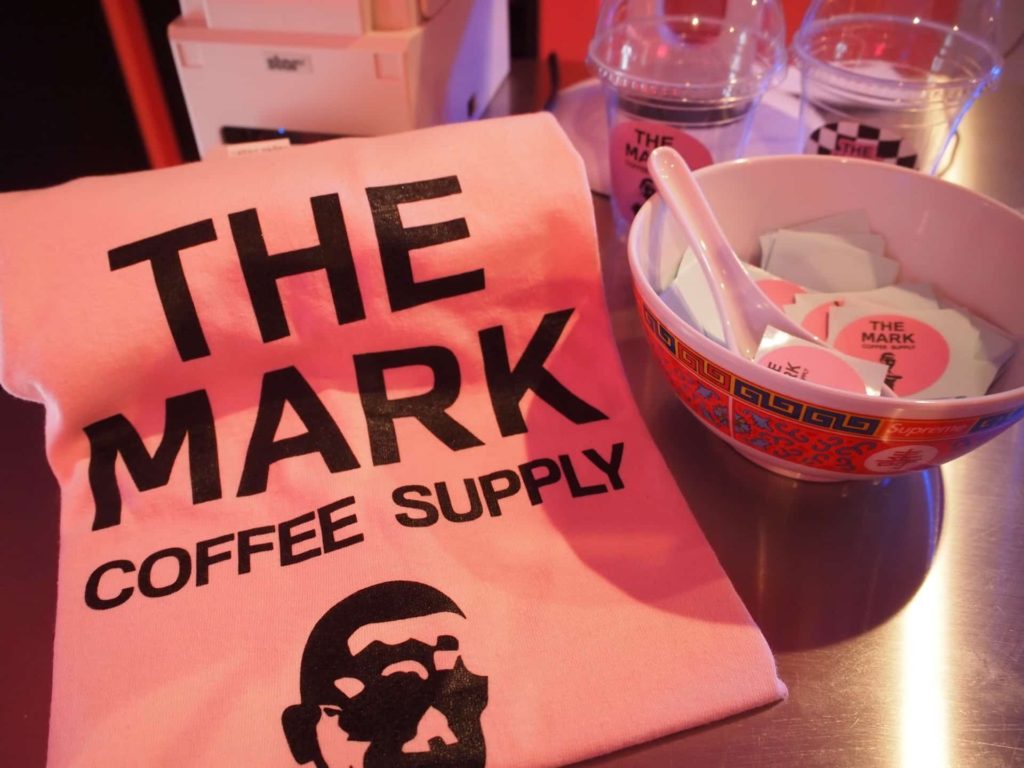 THE MARK COFFEE SUPPLY ザマークコーヒーサプライ 神戸 三宮 カフェ フォトジェニック インスタ映え ピンク