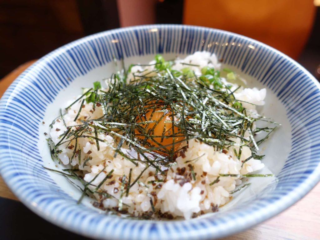 鶏料理 ひとりひとり 三宮 神戸 ランチ 卵かけご飯