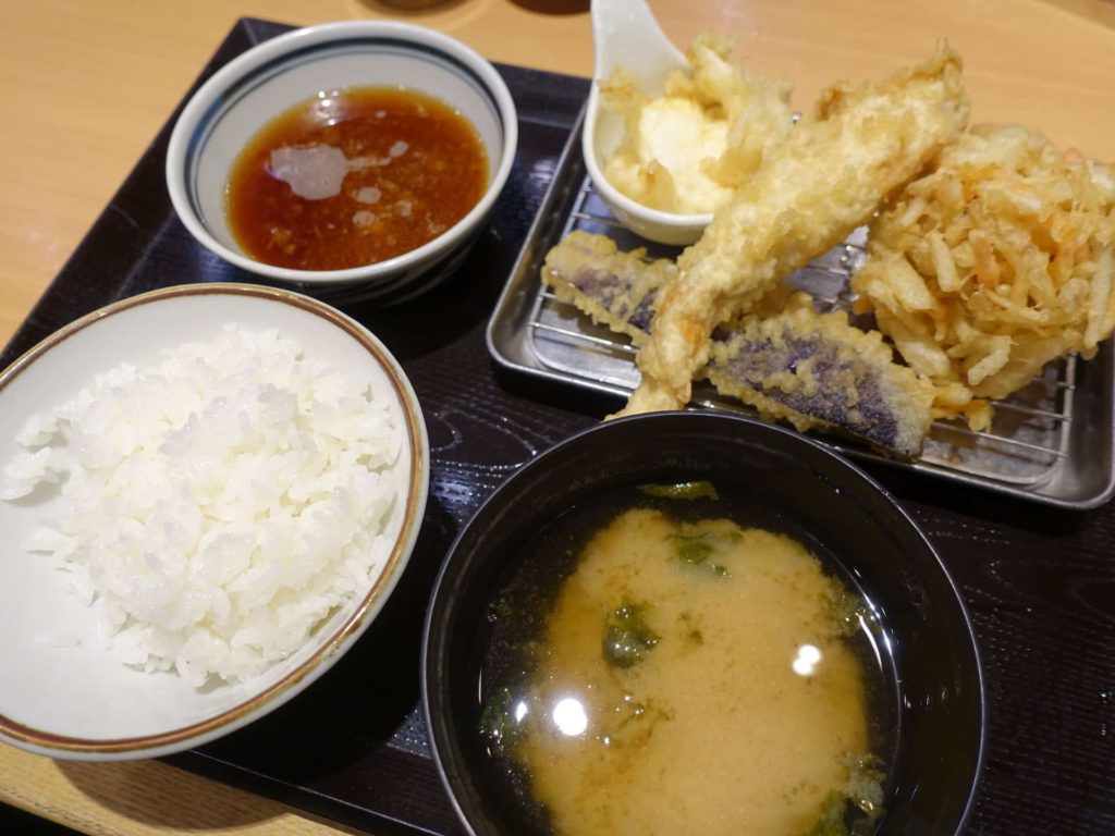 揚げたて 天ぷら 定食 まきの 店舗 大阪 神戸 奈良 京都 東京 三宮 センタープラザ店