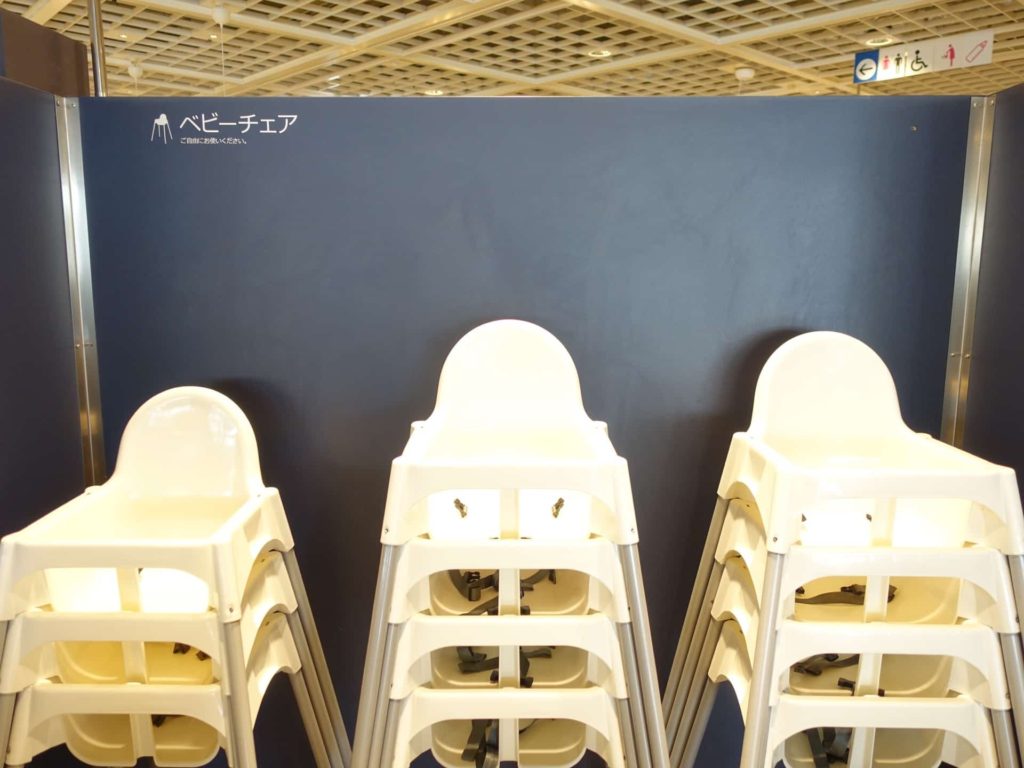 IKEA レストラン 神戸 離乳食 無料 ブログ 7ヶ月 9ヶ月 食器 椅子 エプロン